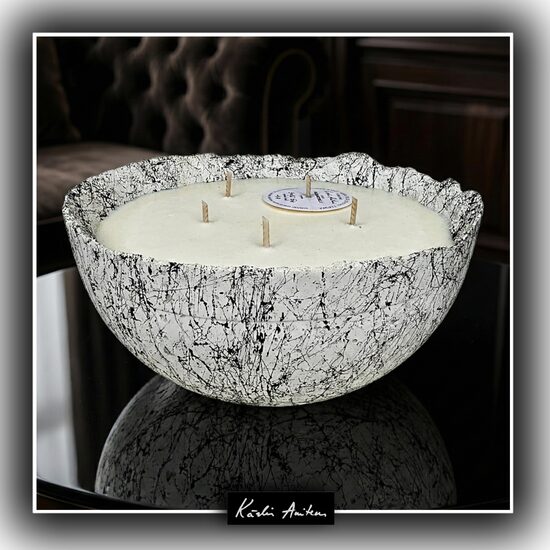 Svece no kolekcijas "Lidojošā krāsa"